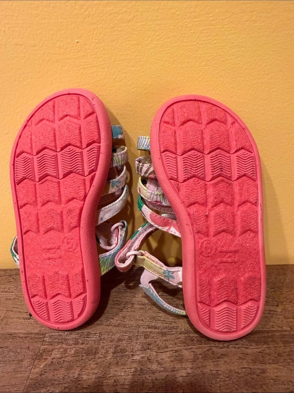 TOMS Toddler Floral Sandals, 6